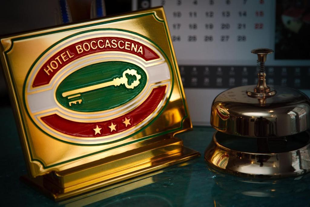 Hotel Boccascena Генуя Экстерьер фото